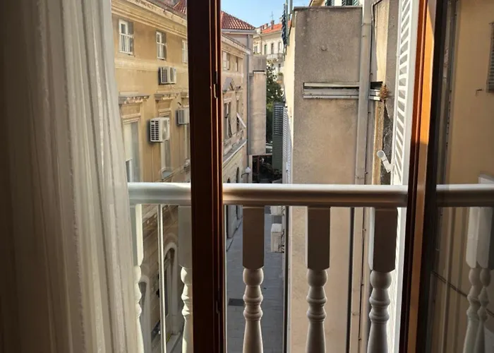 Apartment Old Town Mimi